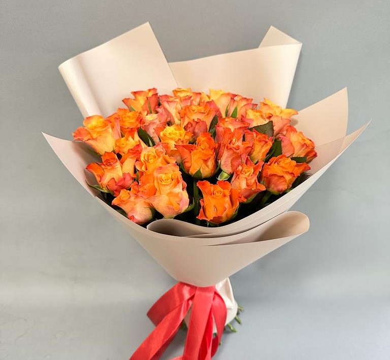 Розы Кения 40 см оранжевые