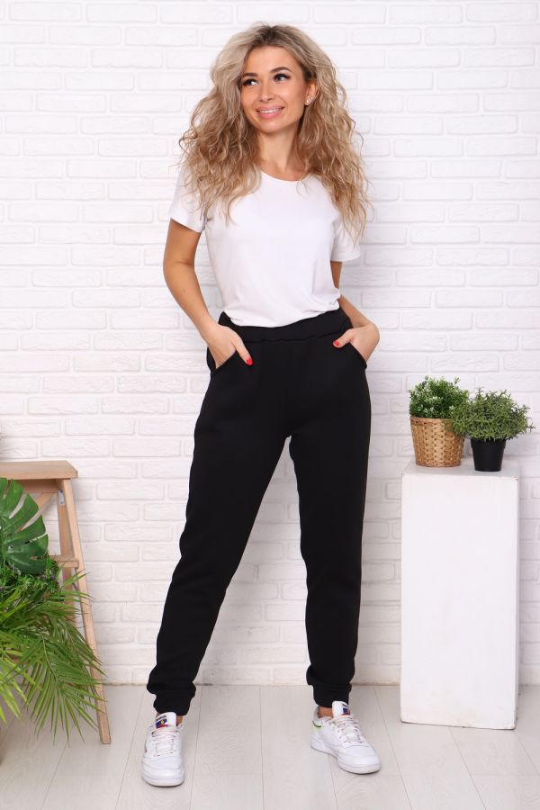 Чёрные брюки для стильных женщин