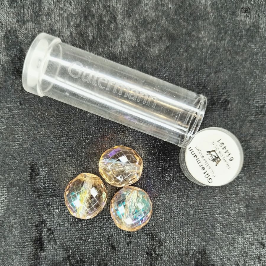 Бусины стекло круглые граненые 14 мм GUTERMANN  3 штуки в тубе. Разные цвета (G-614491)