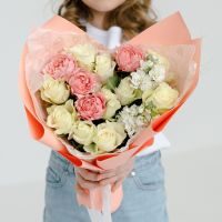 Букет с пионовидными розами и матиолой/вр125