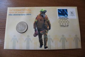 Австралия Комплект марка + 20 центов "10 лет Международному году волонтеров" 2011 год UNC